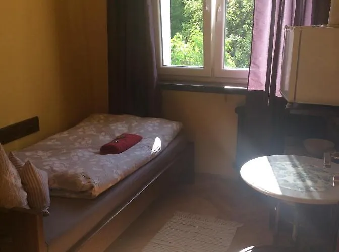 Mika - 22 Korotynskiego Street Homestay