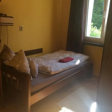 Mika - 22 Korotynskiego Street *